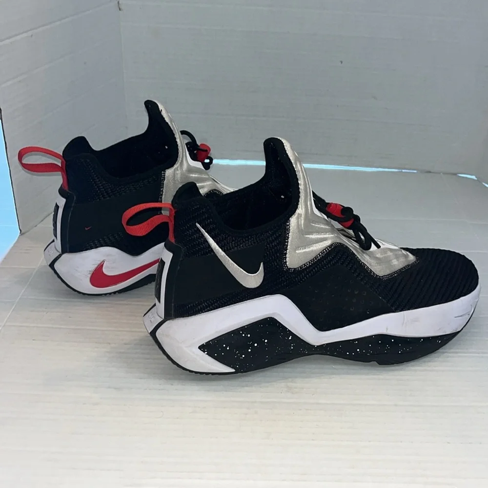Nike-10.5-LeBron soldier-black, white & red-basketball sneakers CK6024-002.